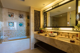 Grand Solmar Land's End Resort & Spa