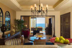 Grand Solmar Land's End Resort & Spa