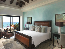 Grand Solmar Land's End Resort & Spa