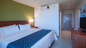Holiday Inn Express Cabo San Lucas