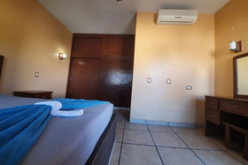 Hotel Colonos