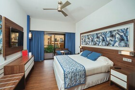 Hotel Riu Santa Fe