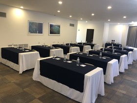 Medano Hotel and Suites