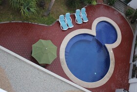 Seven Crown Express & Suites