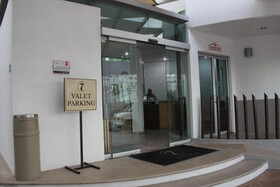 Seven Crown Express & Suites