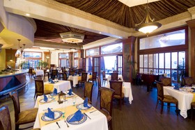 Villa del Arco Beach Resort & Spa