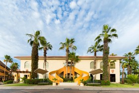 Villa del Arco Beach Resort & Spa