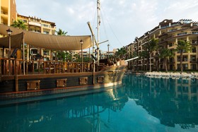 Villa del Arco Beach Resort & Spa