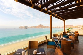 Villa del Arco Beach Resort & Spa