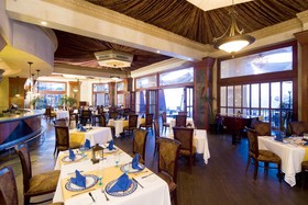 Villa del Arco Beach Resort & Spa