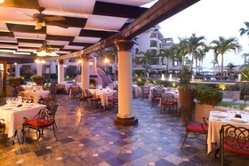 Villa la Estancia Beach Resort & Spa