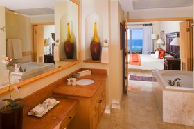 Villa la Estancia Beach Resort & Spa