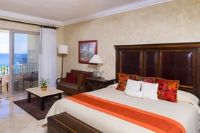 Villa la Estancia Beach Resort & Spa