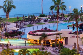 Villa la Estancia Beach Resort & Spa