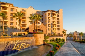 Villa la Estancia Beach Resort & Spa