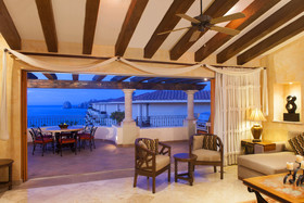 Villa la Estancia Beach Resort & Spa