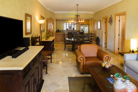 Villa la Estancia Beach Resort & Spa