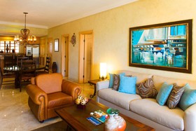 Villa la Estancia Beach Resort & Spa