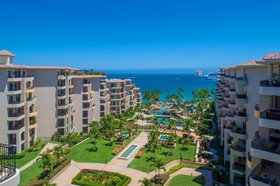 Villa la Estancia Beach Resort & Spa