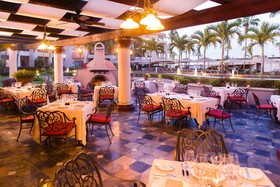 Villa la Estancia Beach Resort & Spa