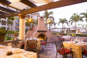 Villa la Estancia Beach Resort & Spa