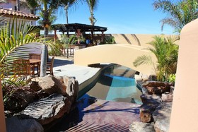 Cerritos Beach Inn