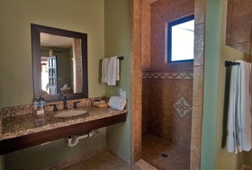 Cerritos Beach Inn