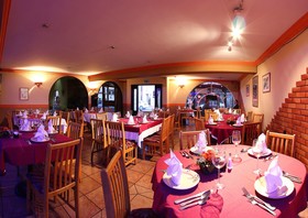Hotel Cortez