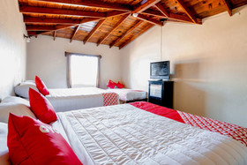 OYO Hotel CocoBeach, Ensenada