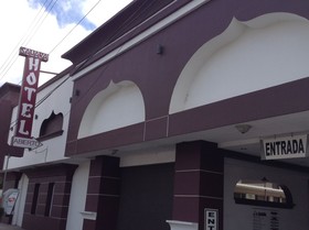 Hotel Sahara