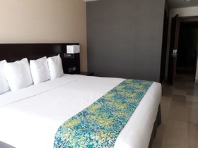 Hotel Seven Crown La Paz Malecón