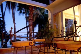Hotel La Concha Beach Resort