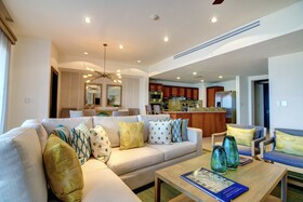Puerta Cortes Residences