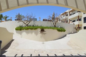Club Cerralvo Hotel & Residences