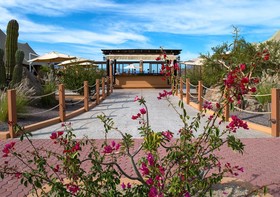 Villa del Palmar at the Islands of Loreto by Danzante Bay