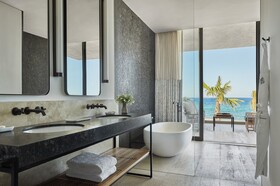 Four Seasons Resort Los Cabos at Costa Palmas