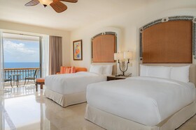 Marquis Los Cabos Resort & Spa