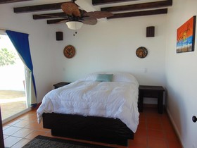 Casa Playa Baja