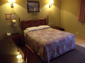 Hotel Del Sol Inn