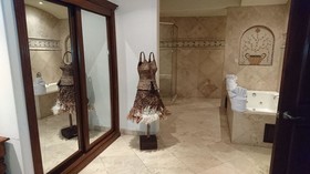 Las Olas Resort and Spa