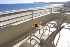 GR Solaris Lighthouse Los Cabos