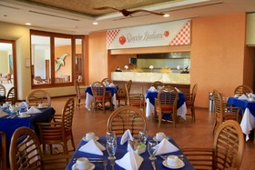 GR Solaris Lighthouse Los Cabos