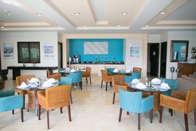 GR Solaris Lighthouse Los Cabos