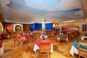 GR Solaris Lighthouse Los Cabos