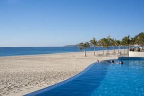 GR Solaris Lighthouse Los Cabos