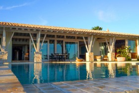 Casa Piedra Blanca