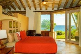 Casa Piedra Blanca