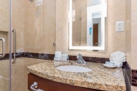 Hampton Inn & Suites by Hilton Los Cabos