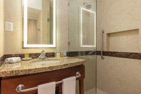 Hampton Inn & Suites by Hilton Los Cabos