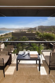 JW Marriott Los Cabos Beach Resort & Spa